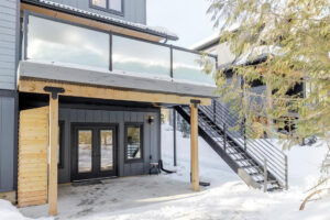 Rear entrance to walkout out basement